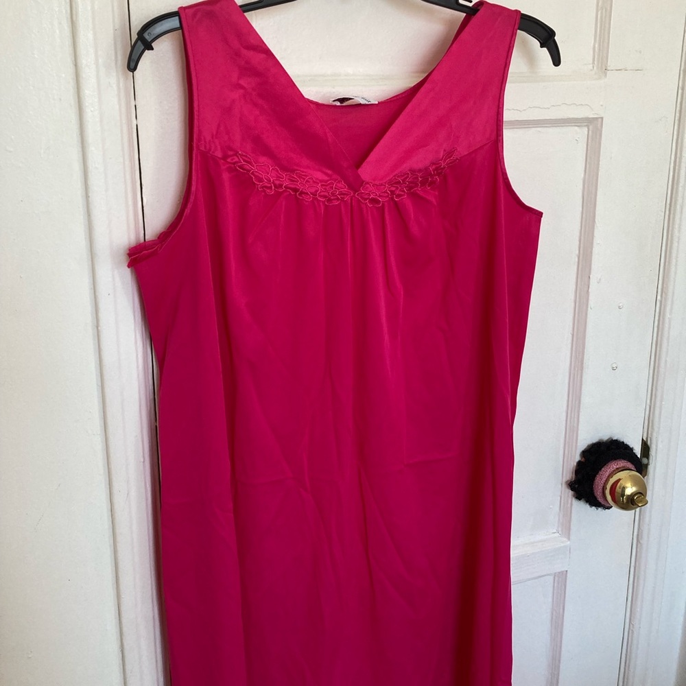 Vintage Vanity Fair Hot Pink Slip Size L